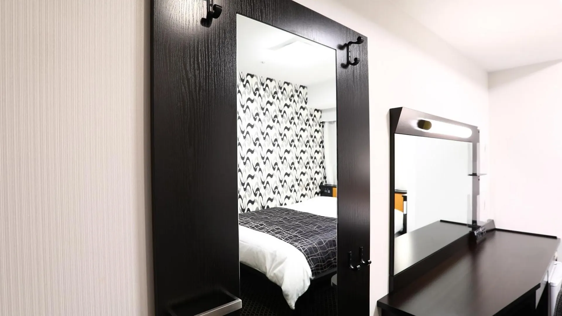 Apa Hotel Tokyo Nishikasai Ekimae 3*,  日本