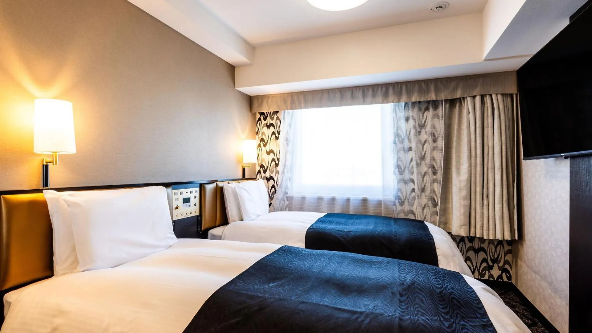 ***  Apa Hotel Tokyo Nishikasai Ekimae 日本